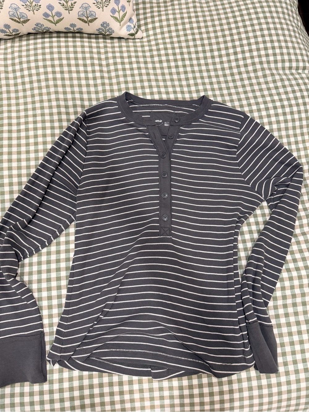Aerie Henley Long-Sleeve Top NWOT